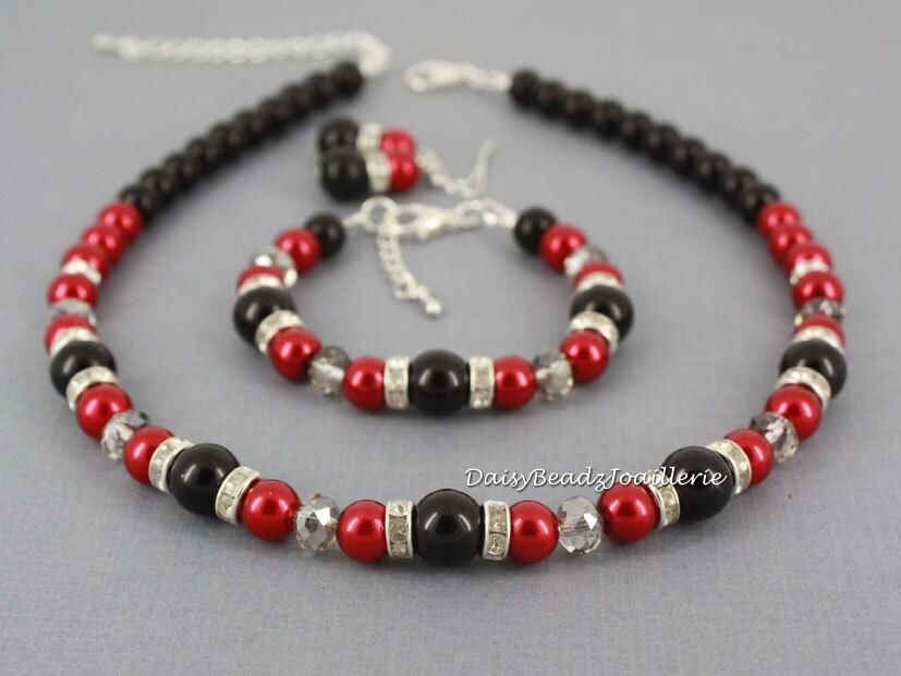 Red and Black Jewelry Set Black and Red by DaisyBeadzJoaillerie
