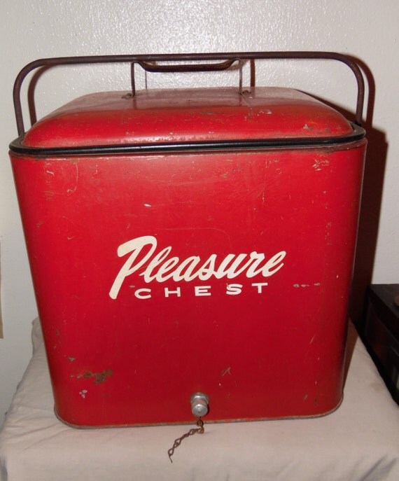 1950's Vintage Red PLEASURE CHEST Ice Chest Cooler W/