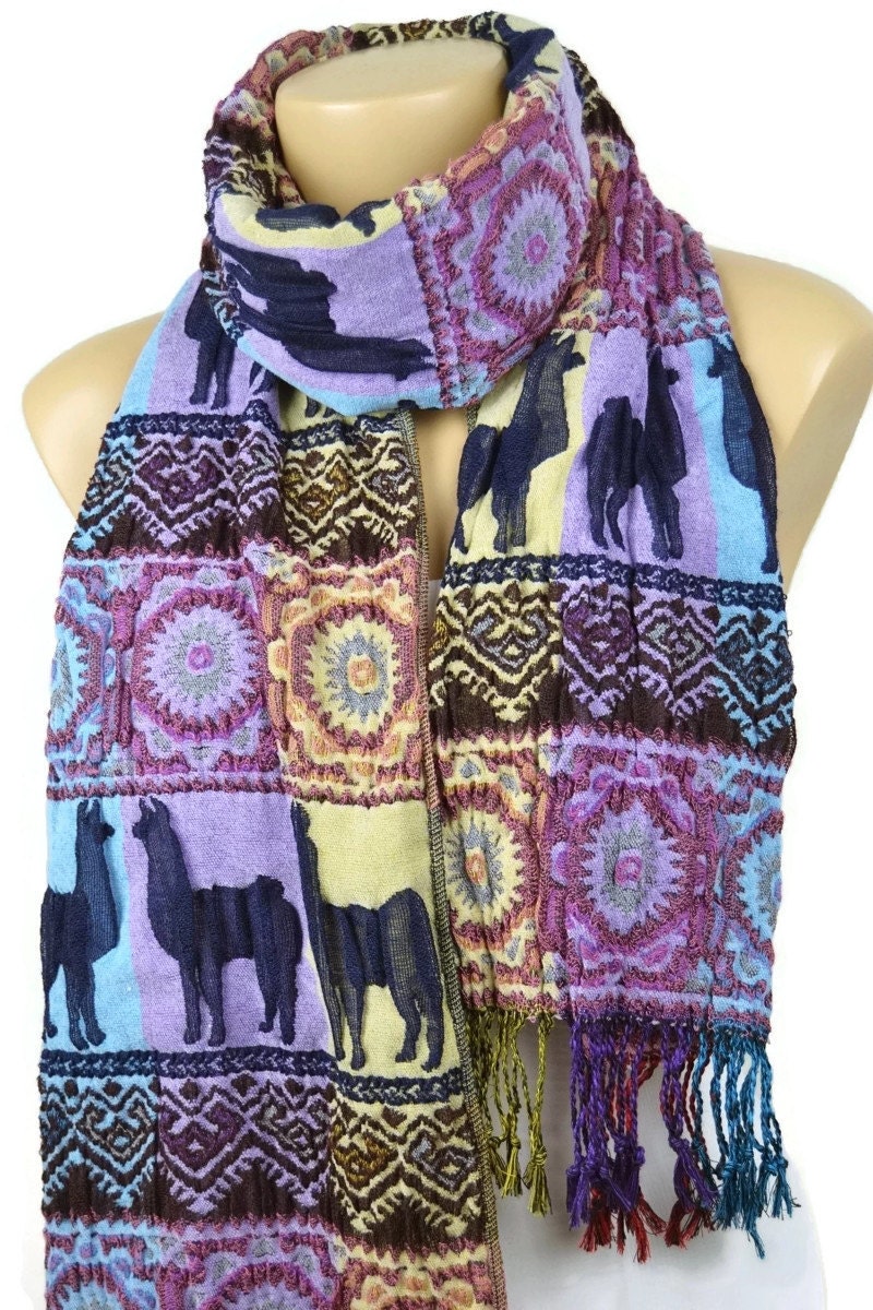 lama pictures scarf
