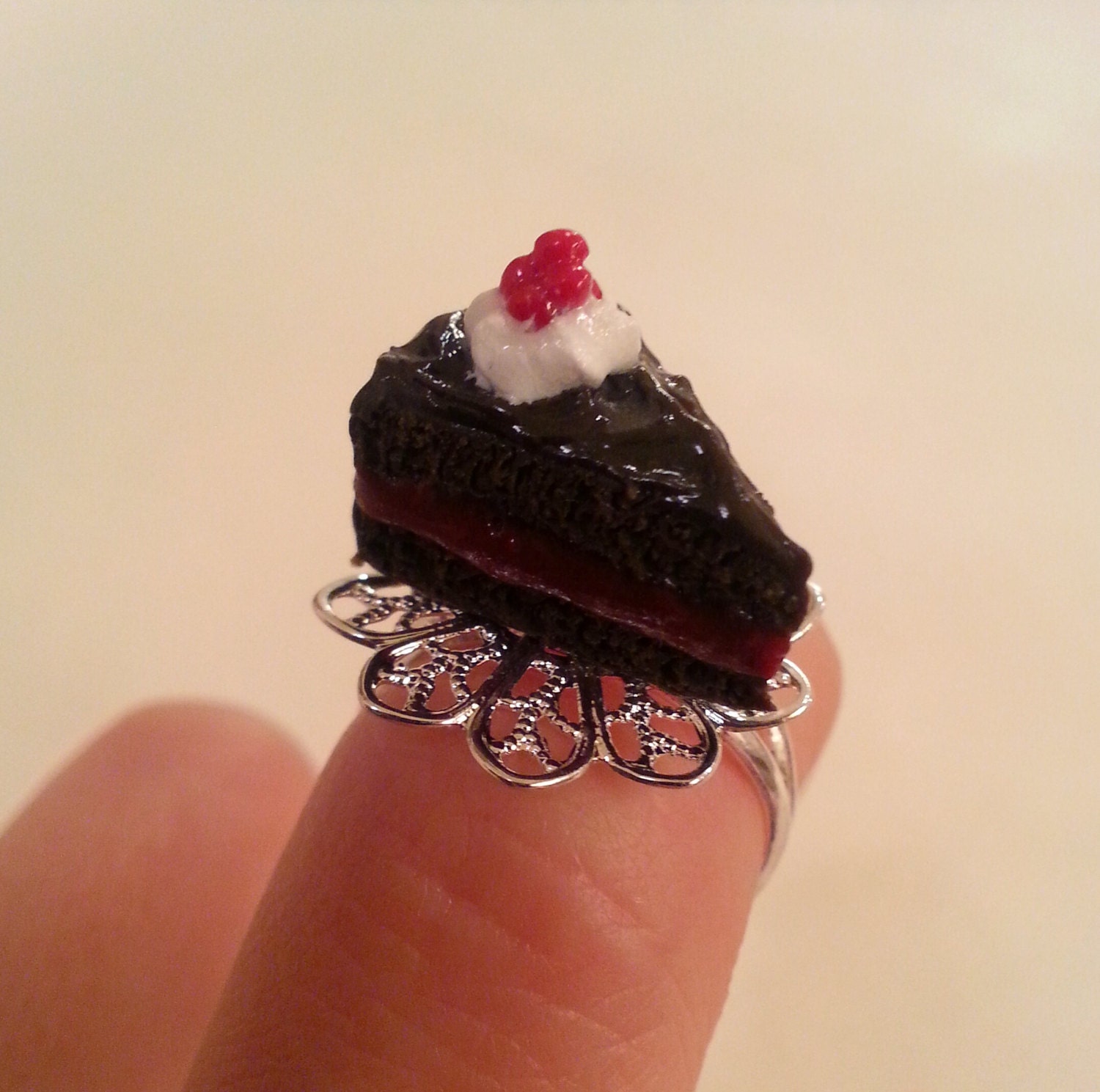 Raspberry Chocolate Cake Ring