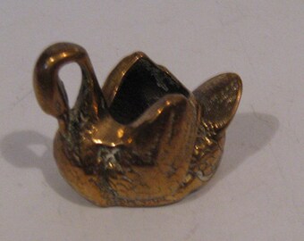 Stunning Small Solid Brass Swan /MEMsArtShop.