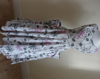 50's Dress. Pockets full of Lavender.