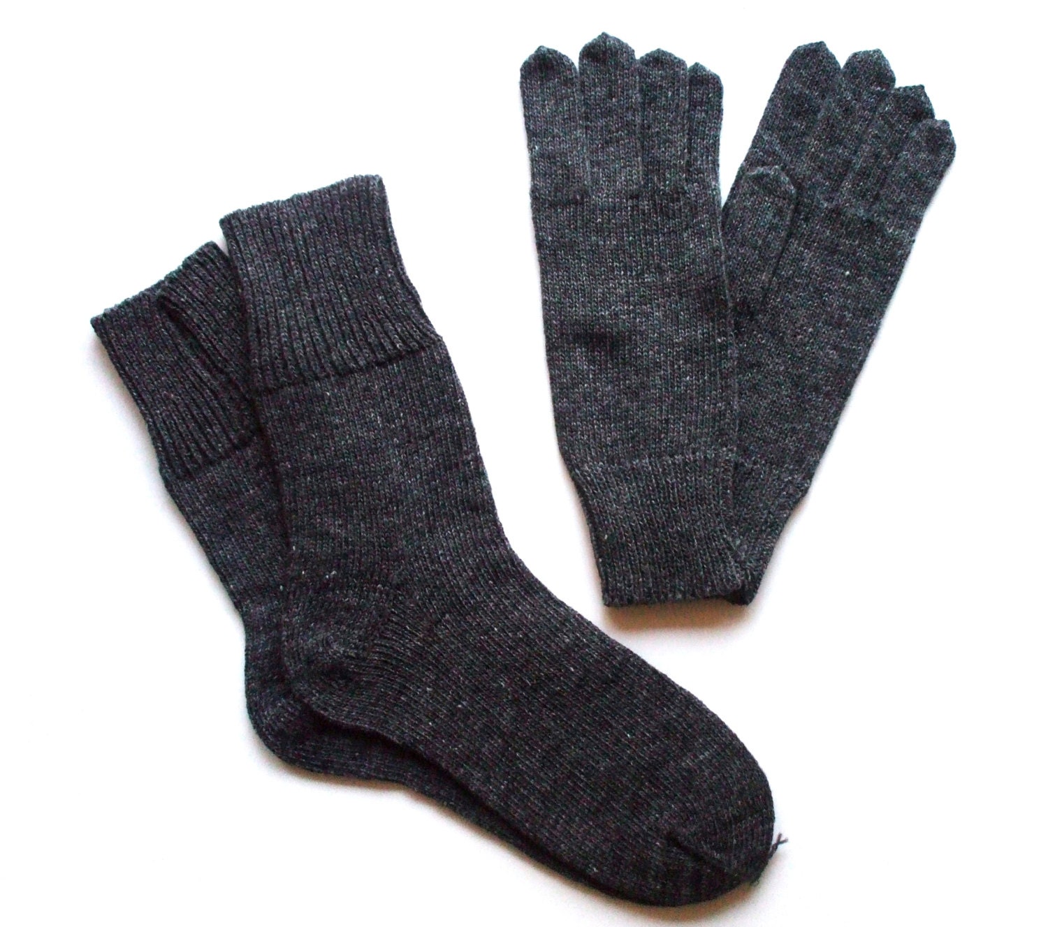 Men's knitted lambswool Socks and Gloves set/winter