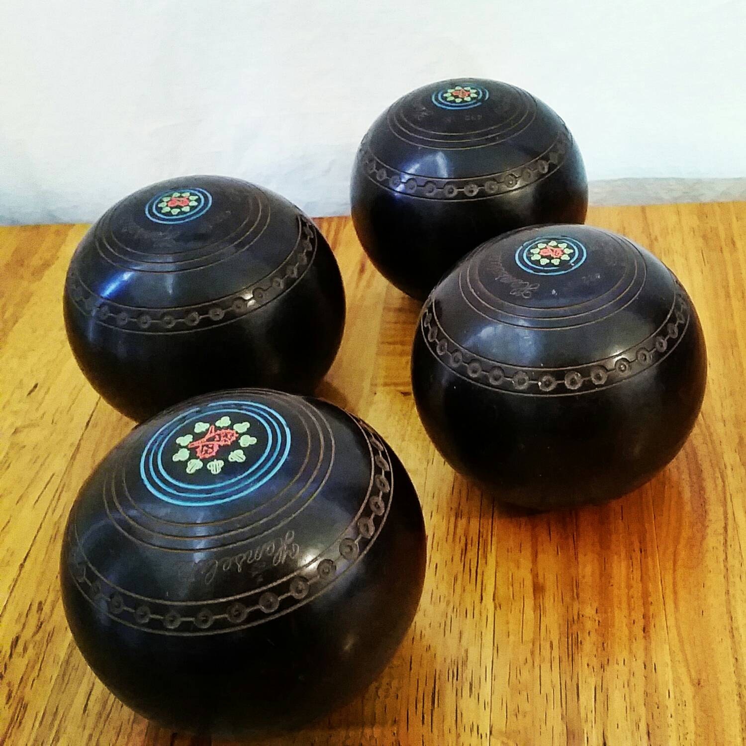 vintage lawn bowling set