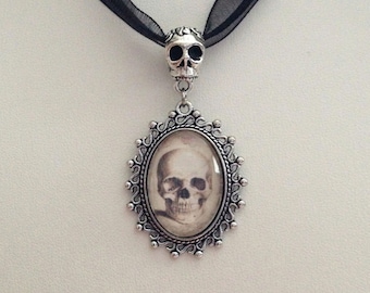 19th Century Vintage Anatomy Skull Image with Detailed Skull Bail in Silver