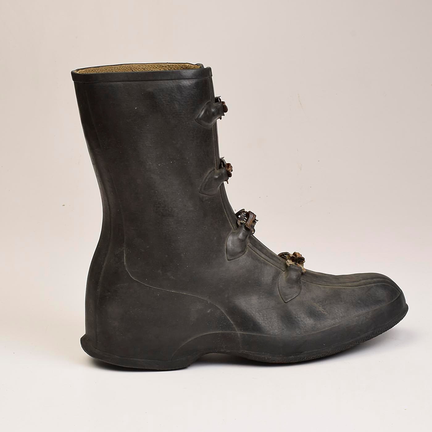 RARE Mens 60s Vintage Metal Clasp Buckle Black Rubber Galoshes