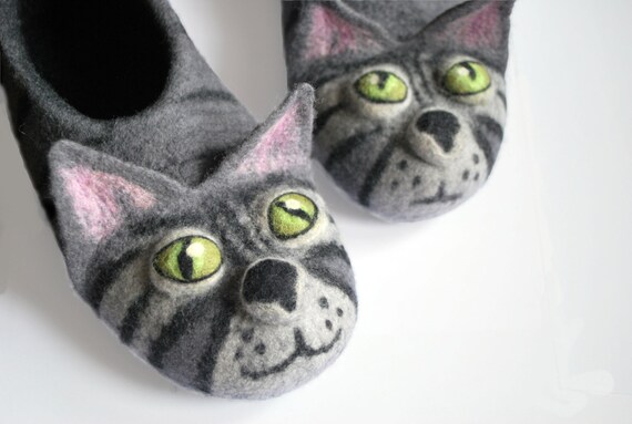 felt cat slippers