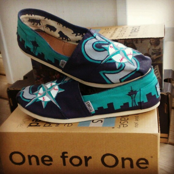 Items similar to seattle mariners handpainted shoes on Etsy