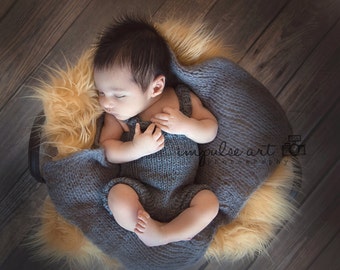 Pattern - Newborn Knit Overalls Pattern