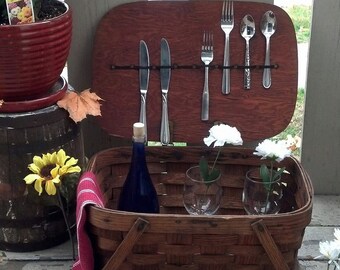 Vintage Picnic Basket/ Oak Slats and Wood Hooped Handles with Ply Lid / Le Pique-nique Basket / Dining Al Fresco / Beach Basket /F610
