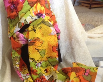Beautiful 60's Colors Floral Design Head Scarf