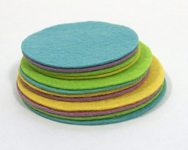 Felt Circles 12 pieces Mixed Sizes Felt Shapes