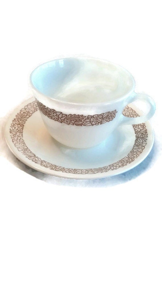 Corelle woodland brown cups and saucers set of 4