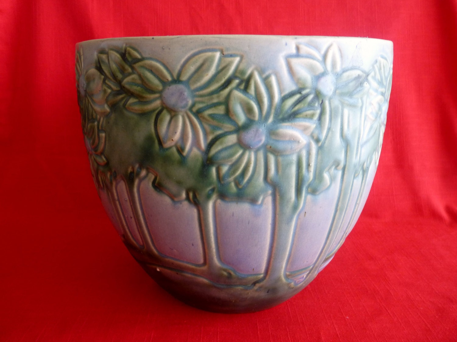 ROSEVILLE unmarked 10.5 VISTA Pattern JARDINIERE Large