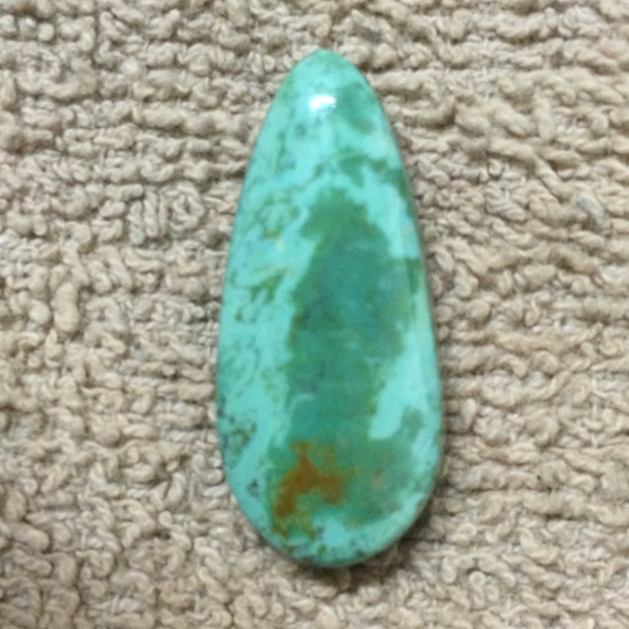 Nevada green turquoise cabochon by Miadesade on Etsy