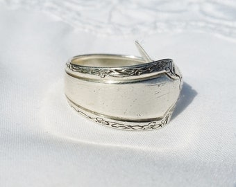 Beautiful Antique Sterling Silverware Ring