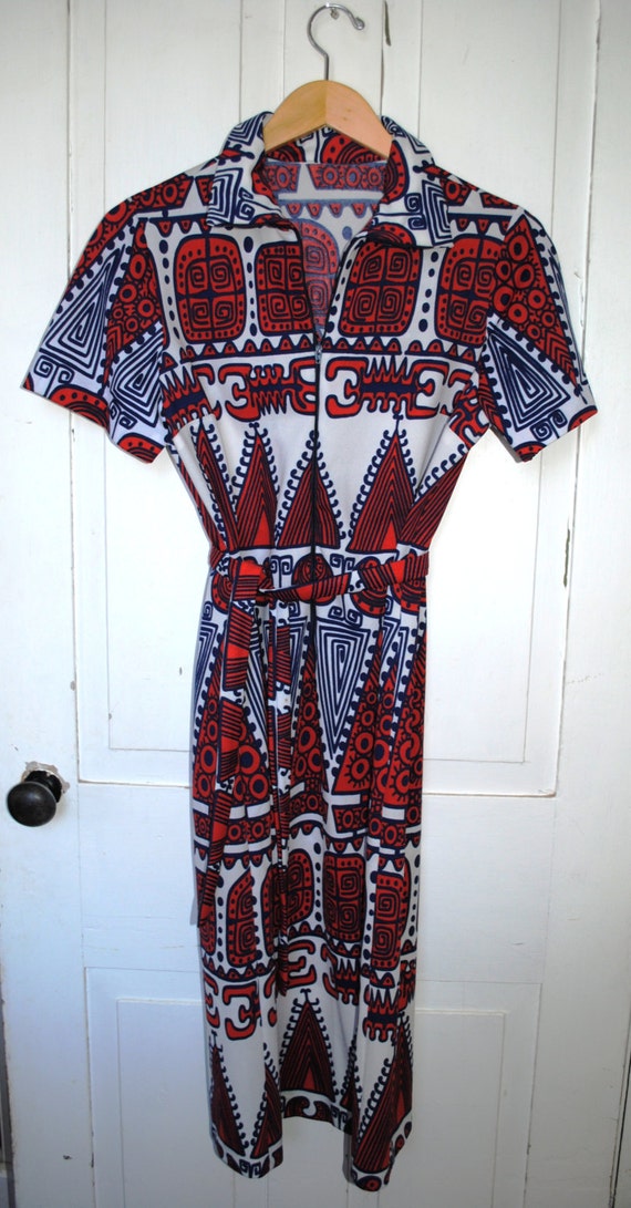 Hawaiian Tribal Tiki Print Vintage Belted Short Sleeve Dress