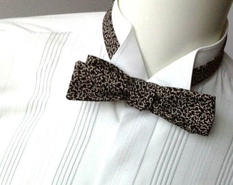 Bowtie, skinny style, black and white self tie bow tie, freestyle for men - mans bow tie ships worldwide from Bagzetoile