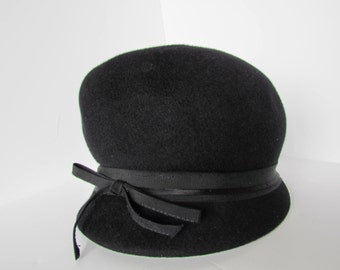 1920s Cloche Hat - Black Wool Felted Fur Felt Bell Hat with Black Linen ...