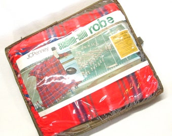 Vintage Red Plaid Fringed Stadium Throw Picnic Blanket Car Blanket Camper Trailer Decor