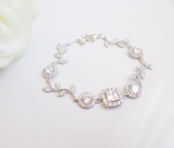 Feraco Cubic Zirconia Criss Cross Bracelet - Crystal Bangle For Women, 7.48 Inch Plated Jewelry