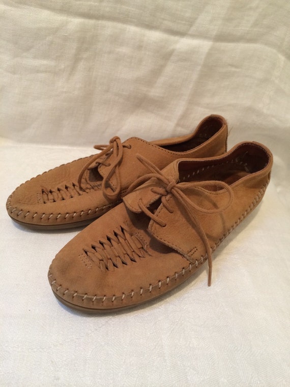 Vintage Tan Suede Moccasin Shoes by Dexter Women's Size 6