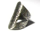 Geometric ring-Cut out ring-Adjustable-Hand hammered-Cuff ring-Handmade silver ring-Metalwork-Unisex-Triangle ring-Open band-Greek jewelry