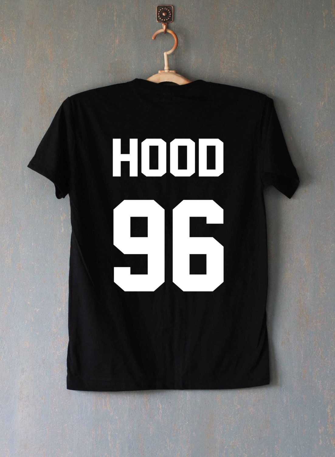 calum hood nin shirt