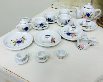 strombecker corp tea set