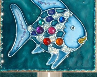 Under The Sea Rainbow Fish Night Light Ocean Nursery Decor Children Nightlight Wall Stain Glass Fish Nursery Decor Baby Night Light Plug In