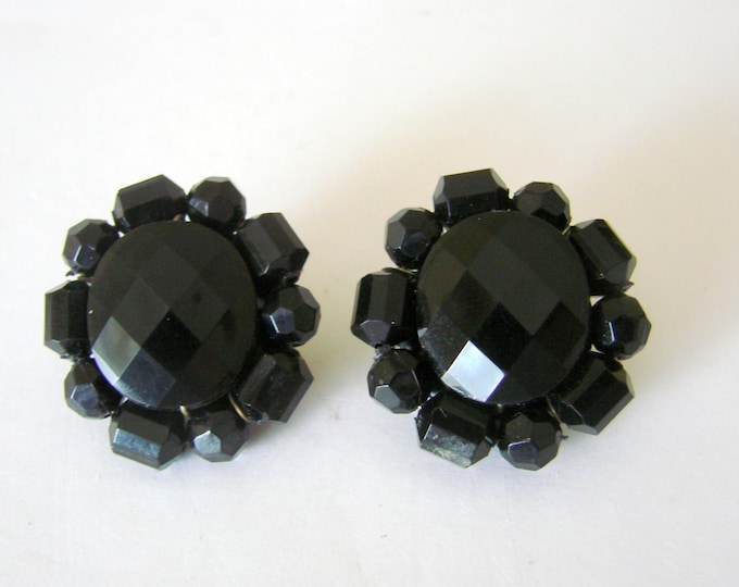 1940s Germany Black Faceted Lucite Bead Cluster Earrings / Clips / Vintage Jewelry / Jewellery