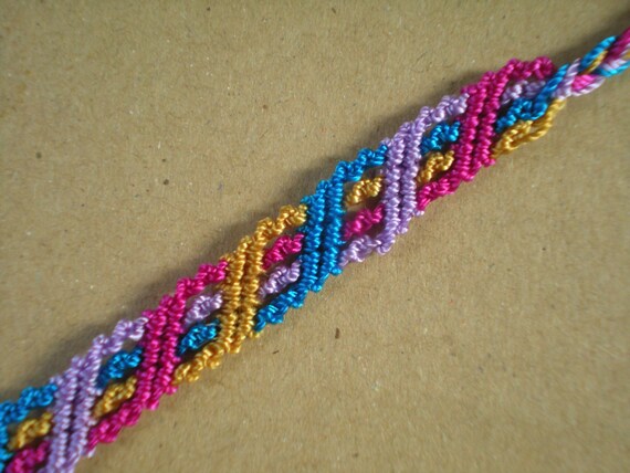 diagonal friendship bracelet 4 colors