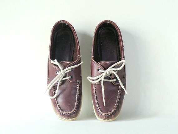 ladies brown leather boat shoes