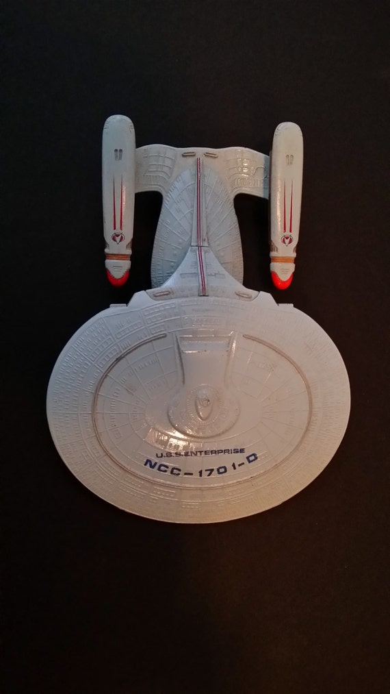 Vintage Star Trek USS Enterprise NCC1701D Diecast Metal