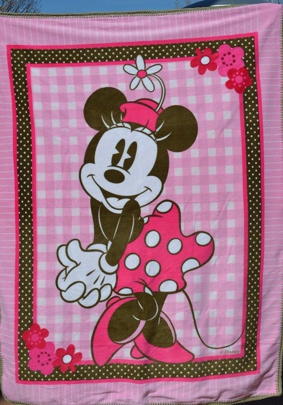 Minnie Mouse Fleece Blanket with Crochet Edges by InnovativeCreate