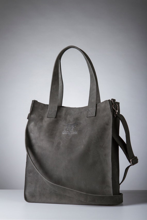 Leather tote bag with outside pocket from mat leather by DingoM