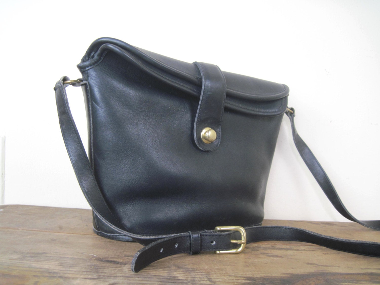 coach bag 1980s vintage leather purse cross body shoulder