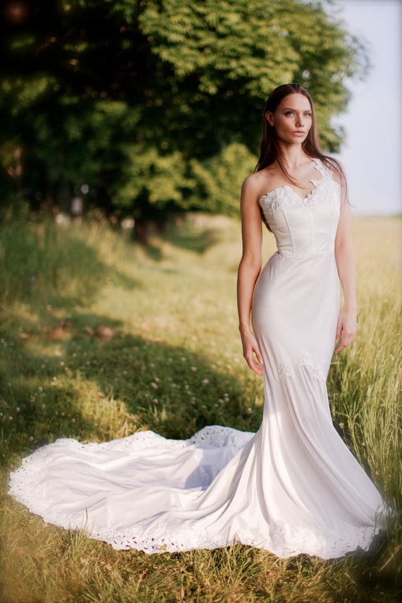 one shoulder mermaid wedding dress