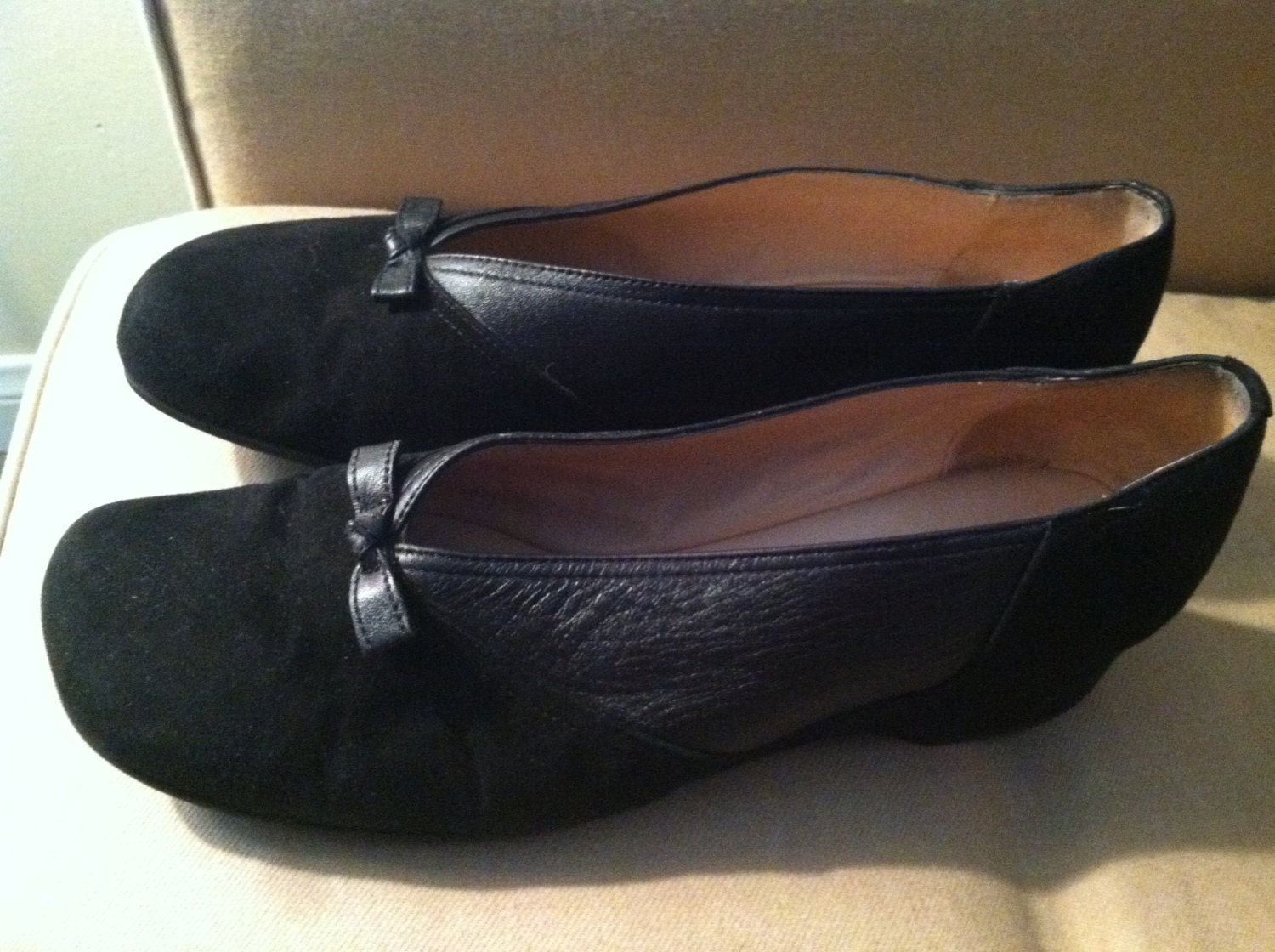 Vintage Anyi Lu black leather and suede comfy wedge with bows designer ...