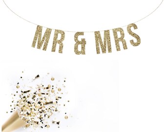 MR & MRS Wedding Gold Glitter Garland. Reception Banner. Wedding Banner