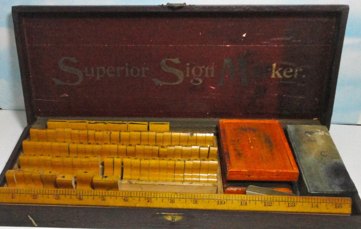 1920s1930s Superior Sign Marker. Box Set.
