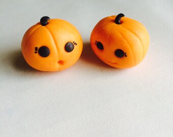 Items similar to Sugar fondant pumpkins  edible Halloween cake decoration  edible pumpkin 