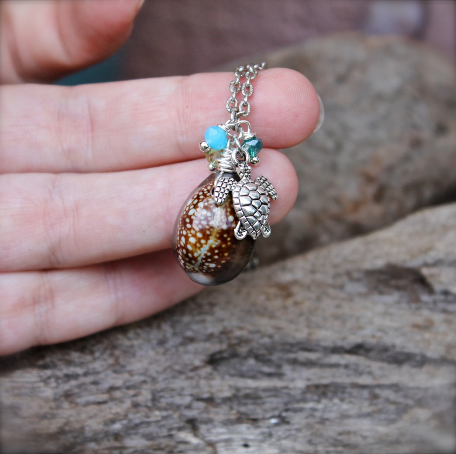 Hawaii Seashell Necklace Sea Turtle Jewelry from Hawaii