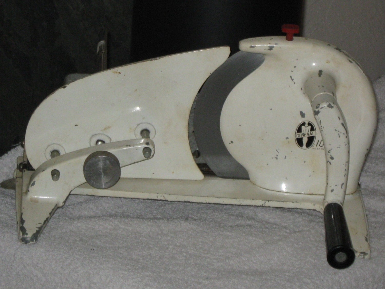 Vintage GENERAL MEAT Slicer 100 Manual Hand Crank Made In