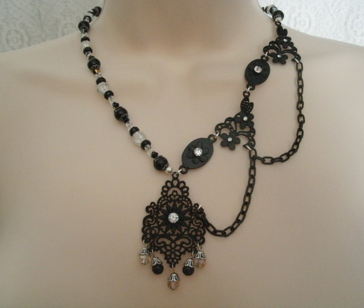 The Temptress Necklace gothic jewelry victorian jewelry