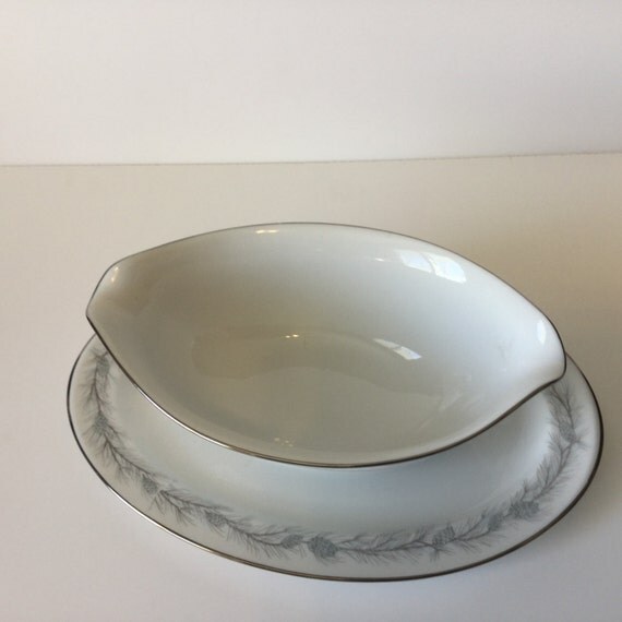Vintage Style House Fine China Duchess Pattern Gravy Boat Made
