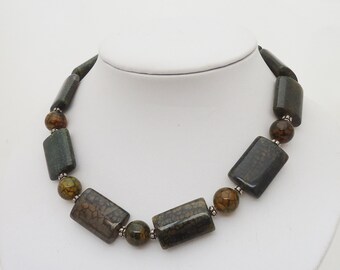 Agate Necklace, Moss Agate Necklace, Chunky Necklace, Green Necklace, Gemstone Necklace, UK Seller