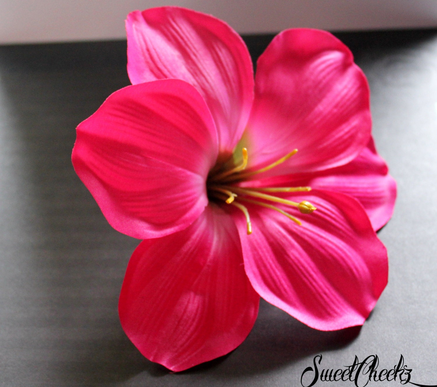 Large Tropical Hibiscus Hair Flower Pinup / Rockabilly Hair