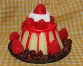 Sale- STRAWBERRY SHORTCAKE Scented Primitive Grubby Bundt Cake Candle, Strawberries. Pan & Rose Hips OFG Team