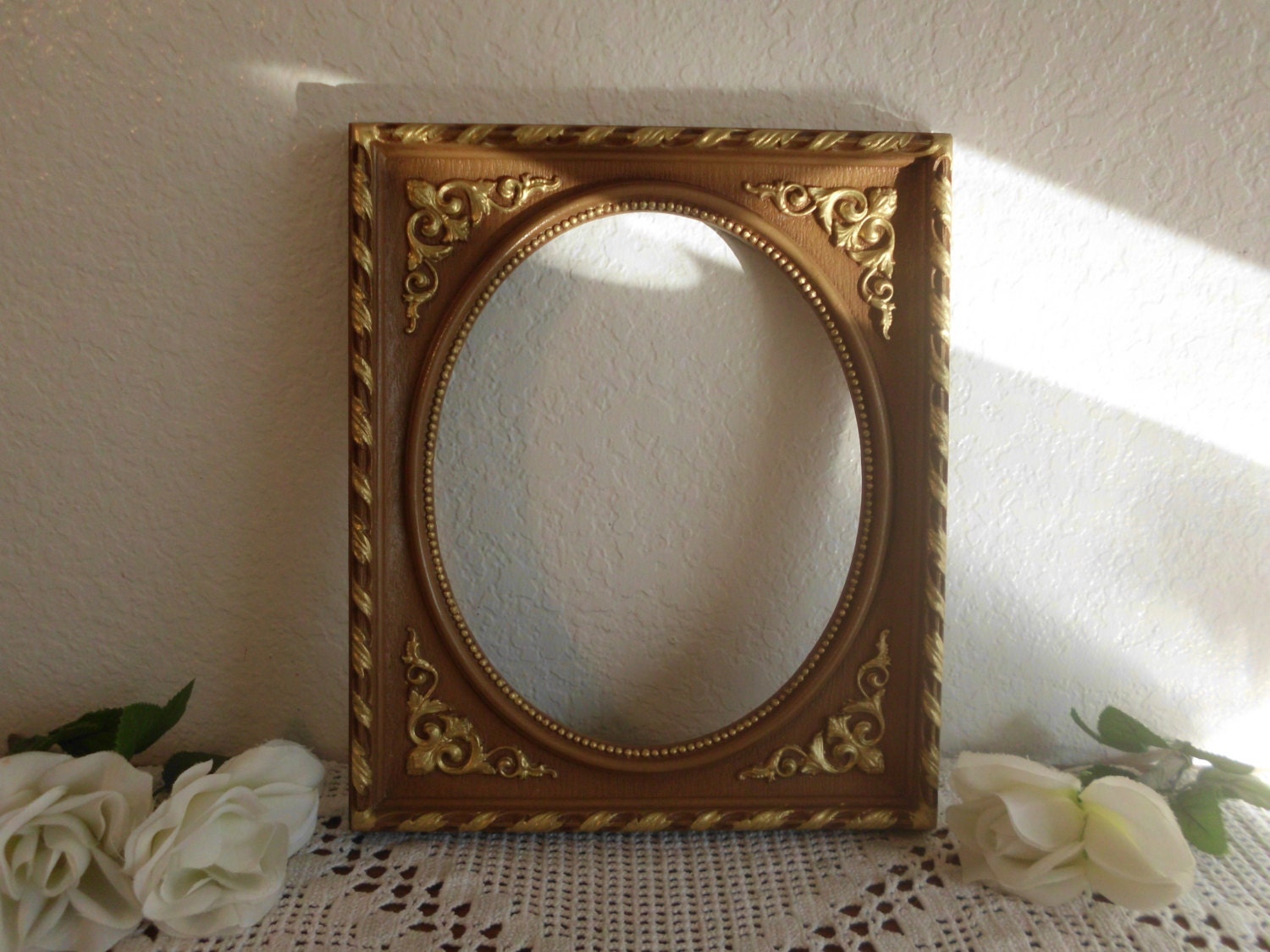 Vintage Oval Picture Frame Ornate Gold Syroco 8 x 10 Rustic